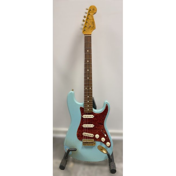 (USED) Fender Custom Shop 1960 Stratocaster Daphne Blue, Gold Hardware 1996